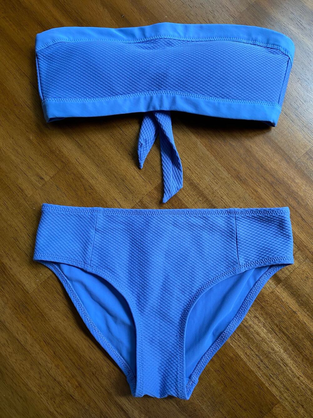 Heidi Klein Strapless Bikini 2 Piece XS EUC Blue Low Rise Swimsuit Textured